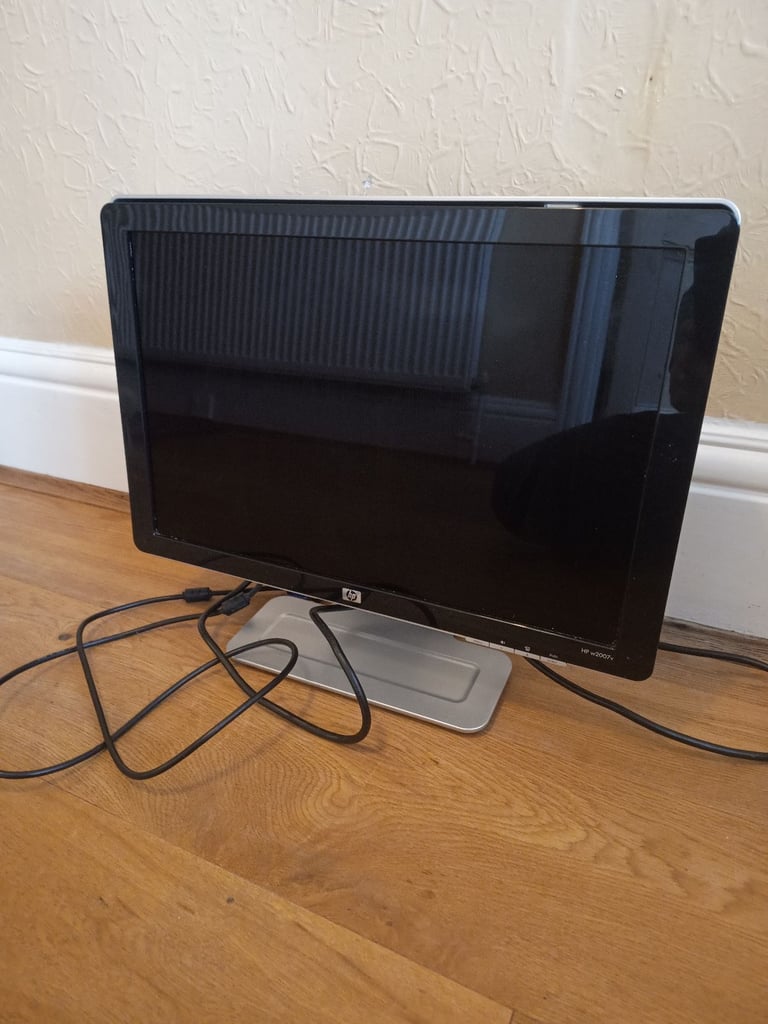 Monitor and accessories 