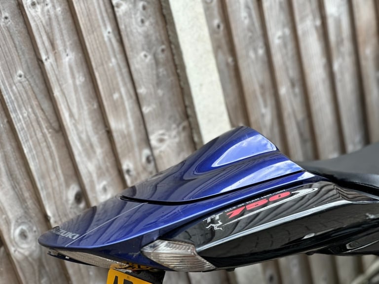 SUZUKI GSXR 750 K7 ISLE OF MAN 2007 (07) SUPER SPORT NUMBER 096 OF 200 MADE
