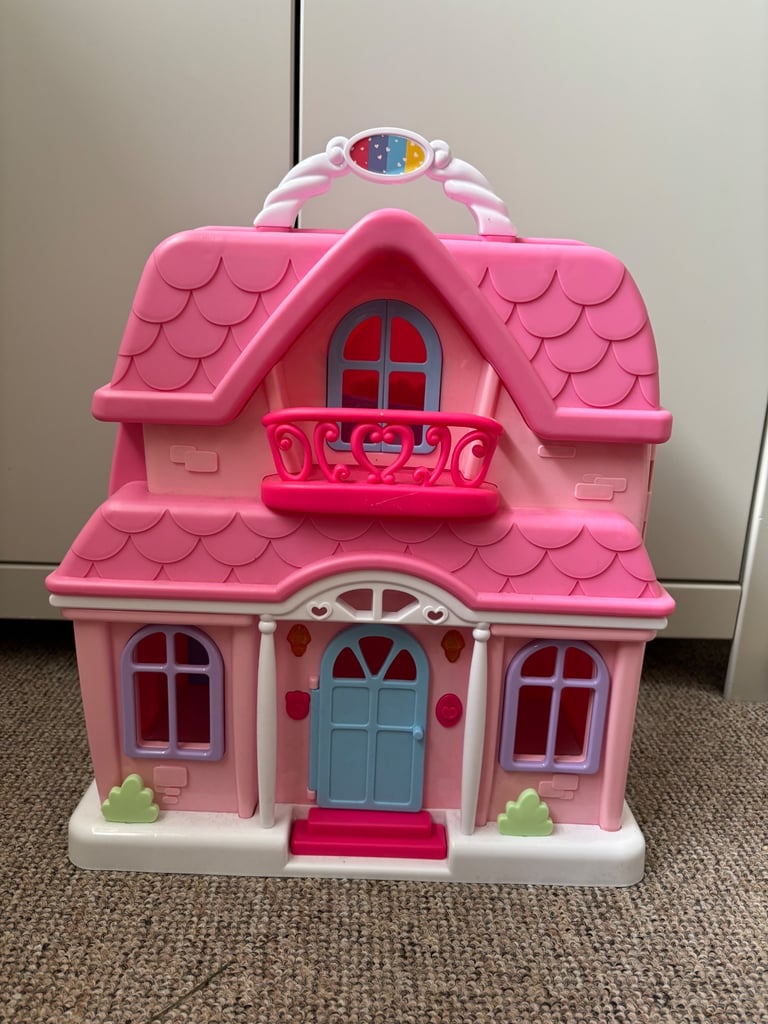 Lights and sounds doll house