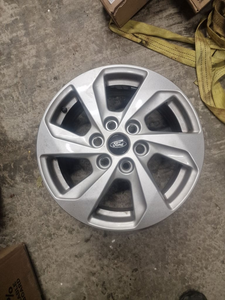 Genuine 16" ford transit custom alloy wheels 