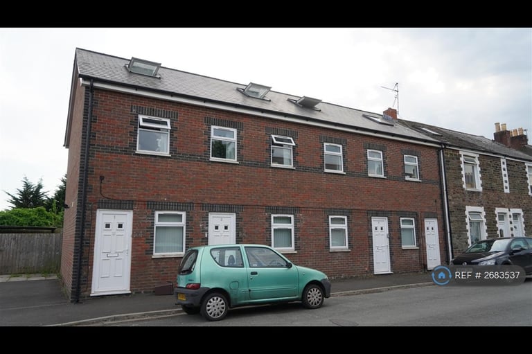 3 bedroom flat in Letty Mews, Cardiff, CF24 (3 bed) (#2683537)
