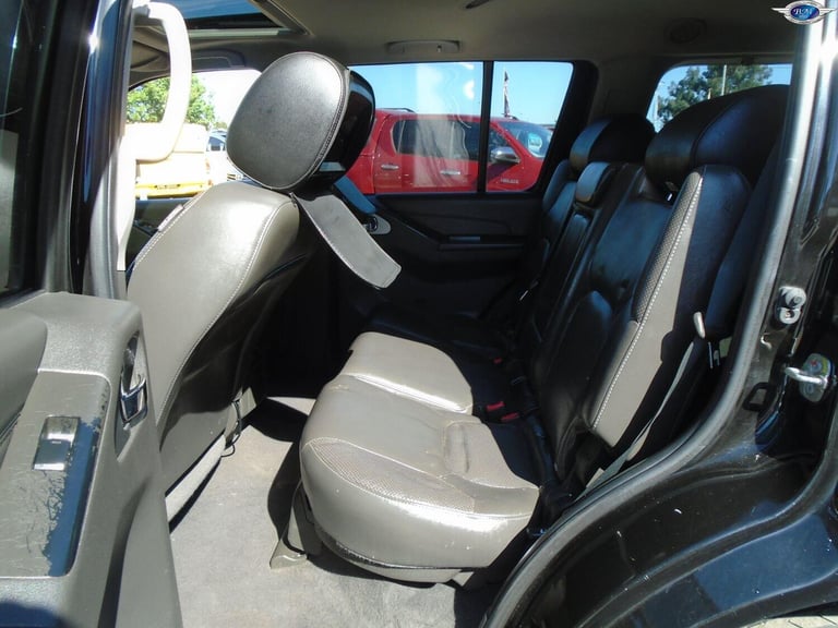 NISSAN PATHFINDER 2.5 dCi Tekna Black Manual Diesel 2011
