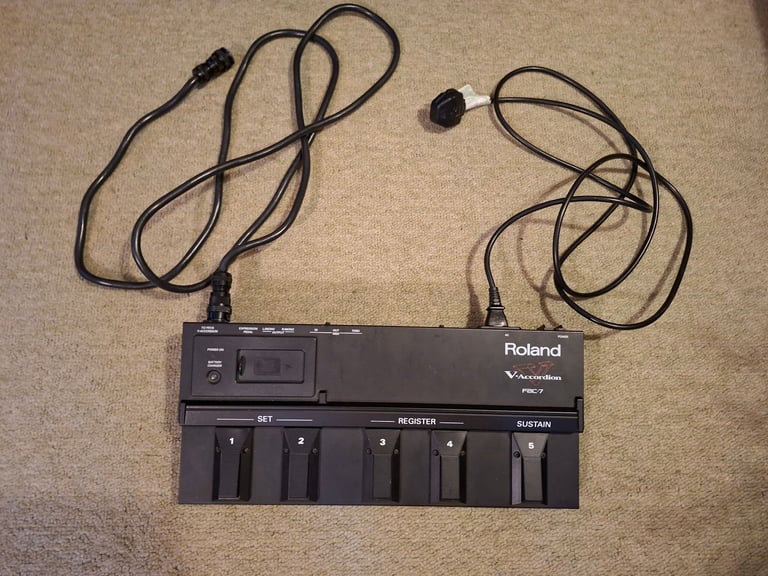 Roland FR-7 Accordion