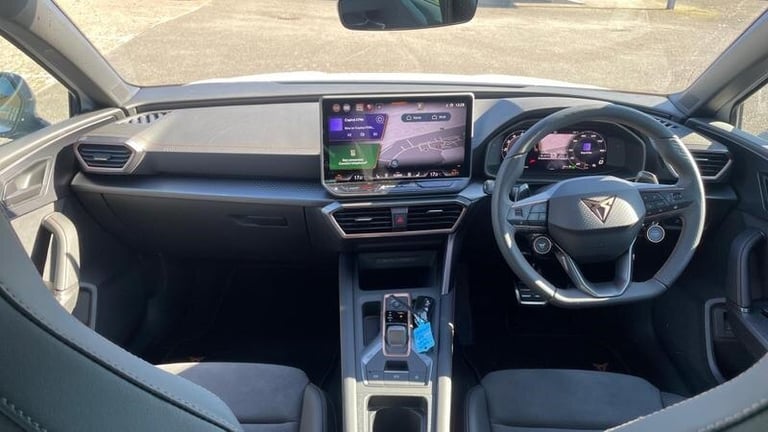 2025 Cupra Leon 1.5 eTSI (150ps) V2 DSG Automatic SUV Hybrid Automatic