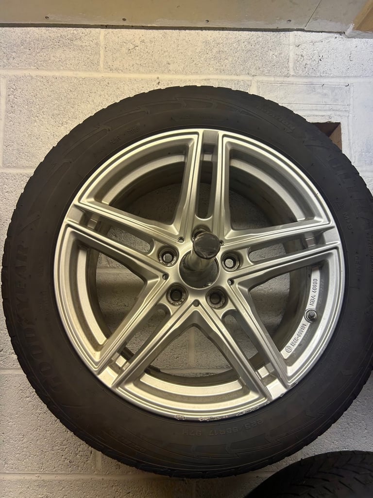 BMW OEM 17” wheels and TPMS for Winter