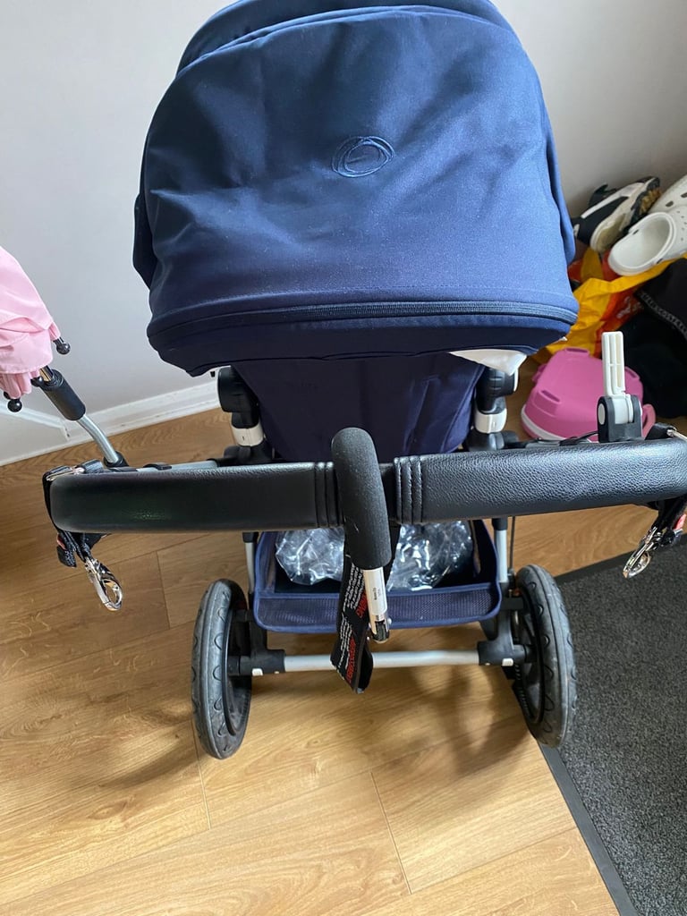 limited edition bugaboo chameleon 3 plus classic aluminium in dark navy.