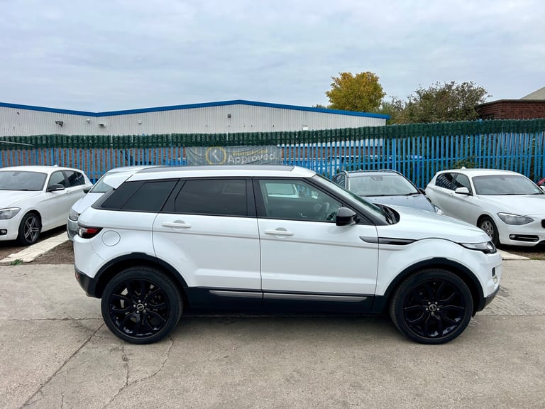 2014 Land Rover Range Rover Evoque 2.2 SD4 Pure 5dr [Tech Pack] ESTATE Diesel Manual