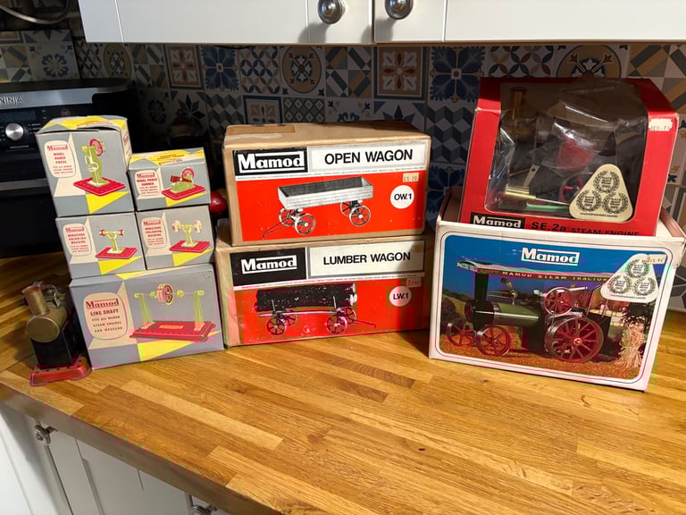 Mamod steam traction engine 