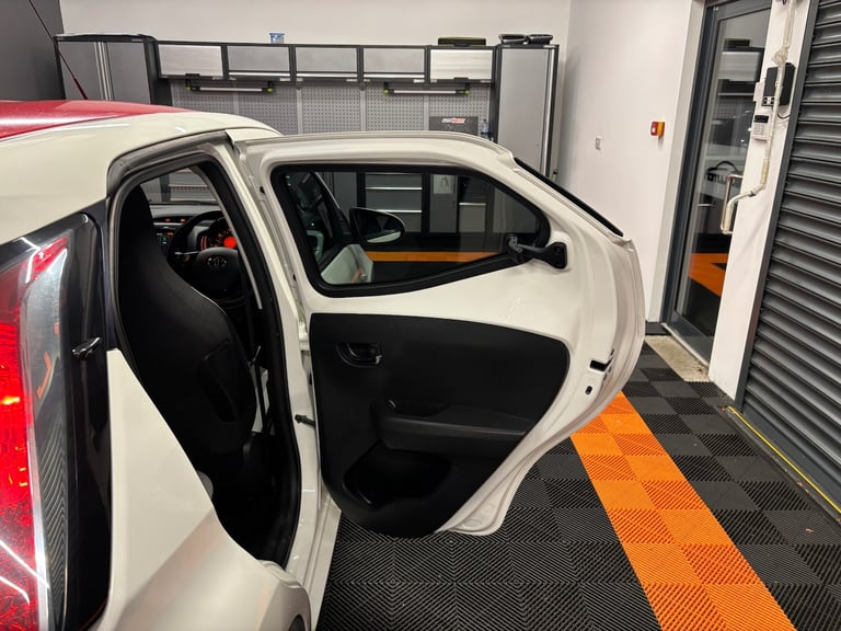 2017 Toyota AYGO 1.0 VVT-i X-Press 5dr x-shift HATCHBACK Petrol Manual