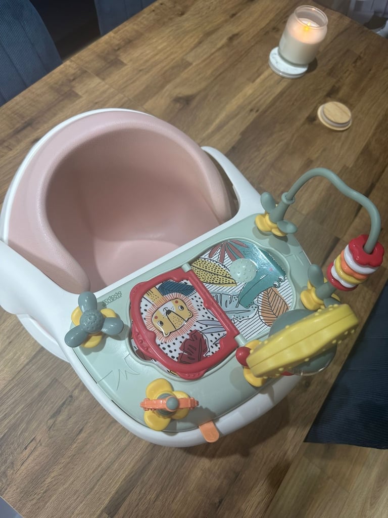 Snug Floor Seat with Activity Tray - Blossom