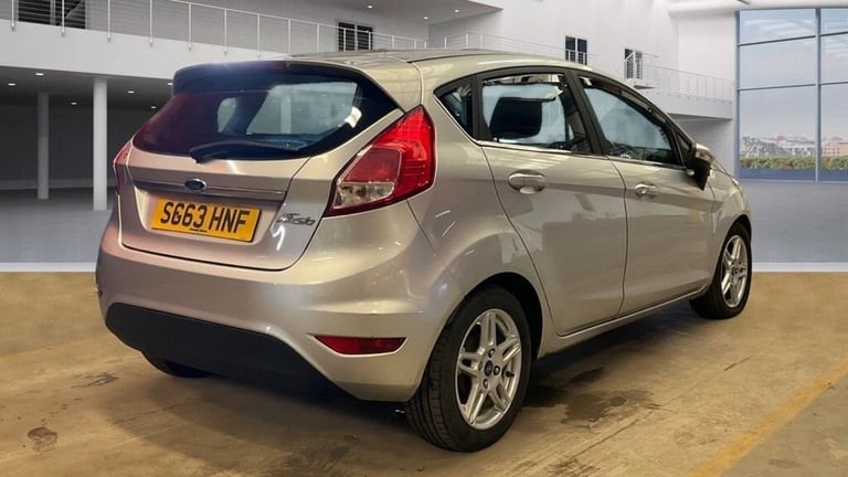 2013 Ford Fiesta 1.2 ZETEC 5d 81 BHP Hatchback Petrol Manual