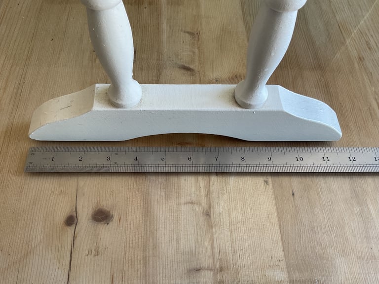 Traditional Retro Style Wooden Towel Rail Painted White Floor Standing