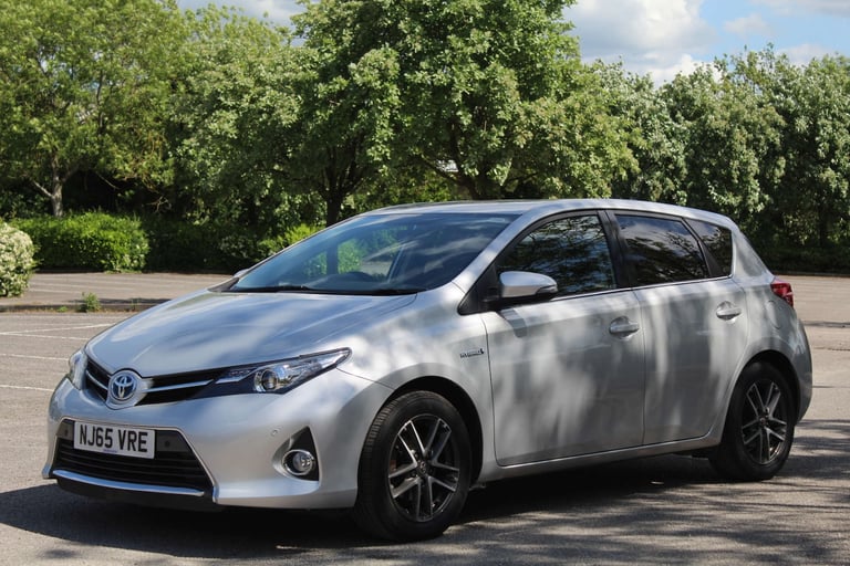 2015 Toyota Auris 1.8 Auris Icon+ VVT-i CVT 5dr Hatchback Hybrid Automatic