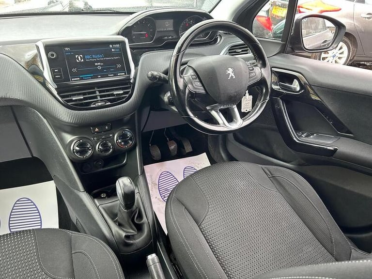 2018 Peugeot 208 1.2 PureTech Allure Hatchback 5dr Petrol Manual Euro 6 (s/s) (82 ps) Hatchback P...