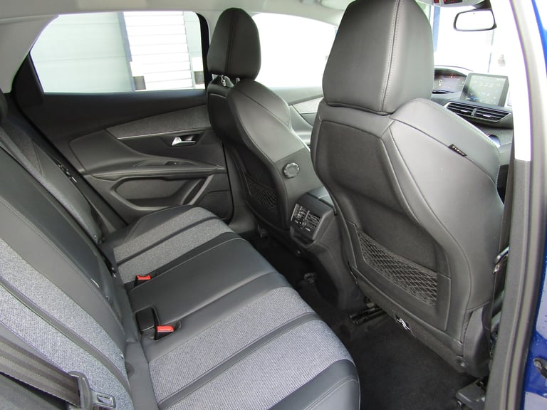 2019 Peugeot 3008 1.5 BLUE HDi ALLURE EAT AUTO EURO 6 (s/s) LEFT HAND DRIVE Estate Diesel Automatic