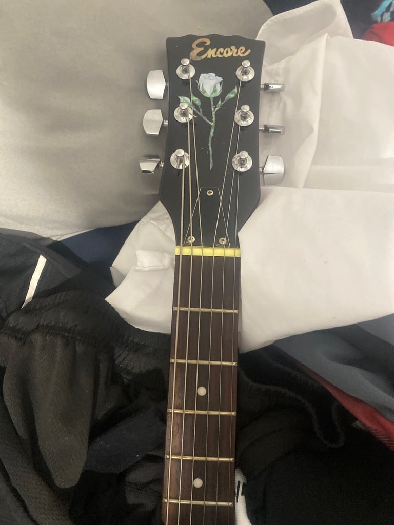 Les Paul style electric guitar 