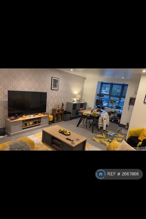 1 bedroom flat in Dimsdale Parade, Newcastle, ST5 (1 bed) (#2667866)