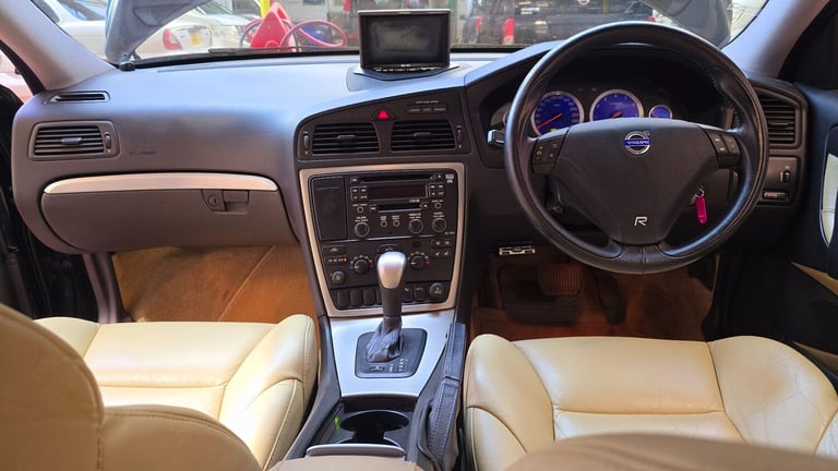 2005 Volvo V70 2.5 automatic 300bhp rare car  Petrol Automatic