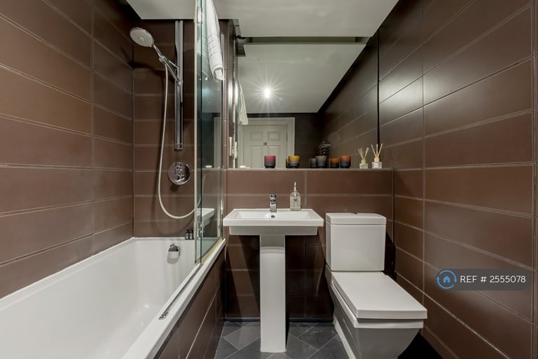 1 bedroom flat in Rothesay Terrace, Edinburgh, EH3 (1 bed) (#2555078)