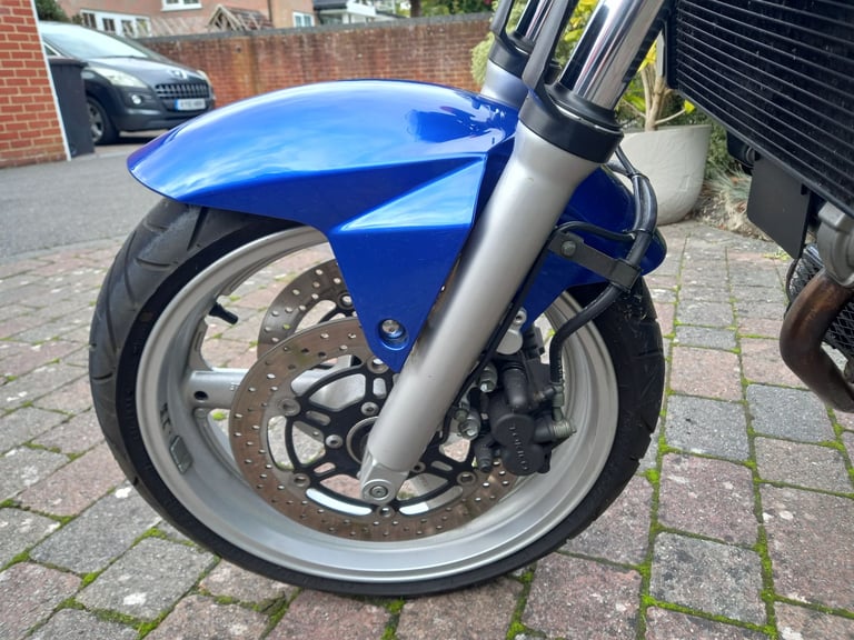 Suzuki SV650 k4 2004 19830 miles One Lady Owner