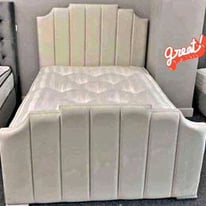 Arizona bed with comfy mattress