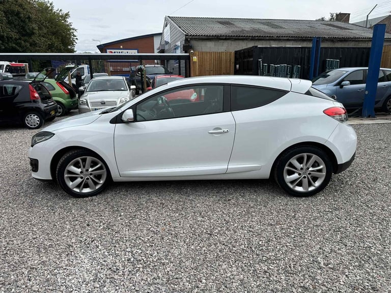 2015 Renault Megane 1.6 VVT Dynamique TomTom 3dr, 12M MOT, TOMTOM SAT NAV, FULL HISTORY, 2x KEY C...