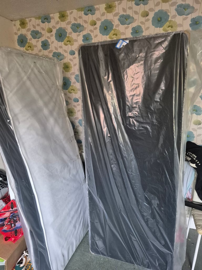 2ft6 small single bed