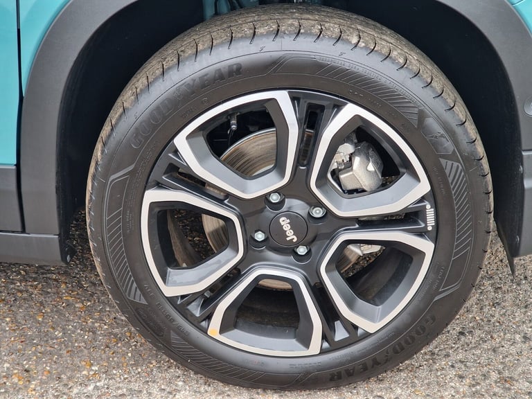 2024 Jeep Avenger 115kW Altitude 54kWh 5dr Auto Hatchback Electric Automatic