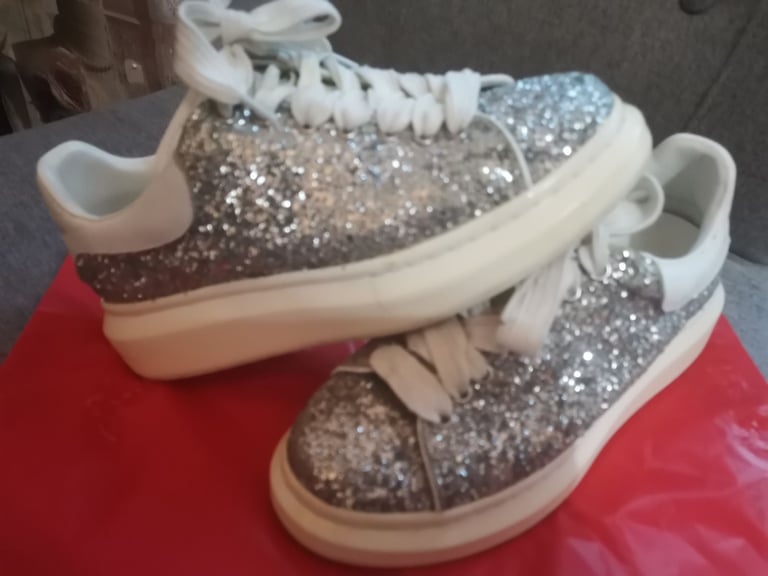 Women trainers 