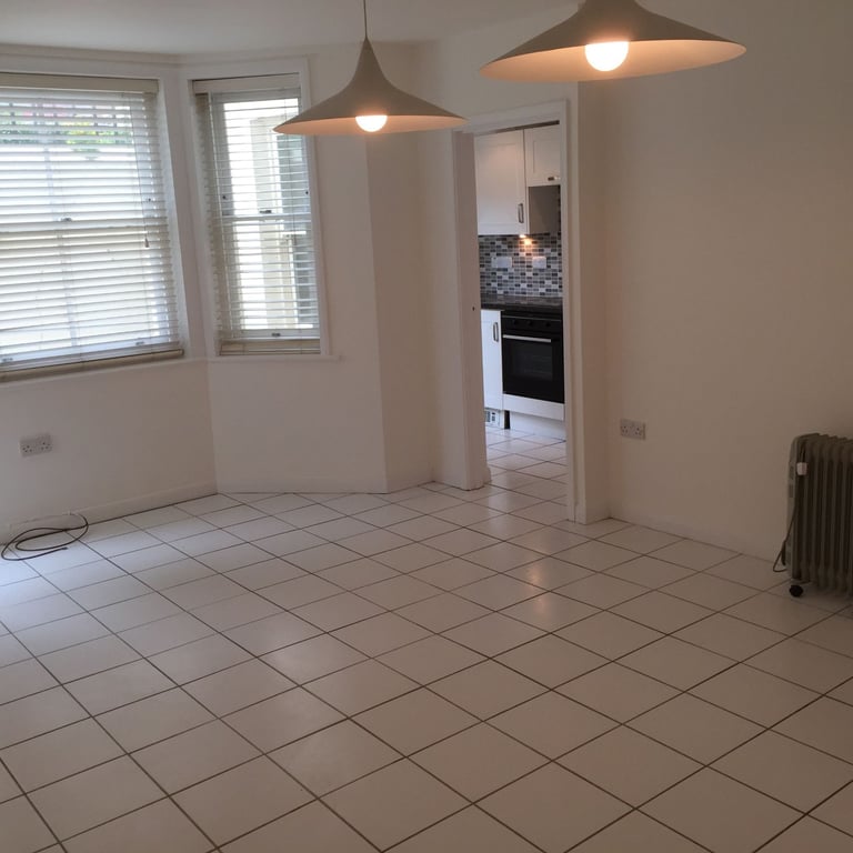 Charming Ground Floor Studio Flat