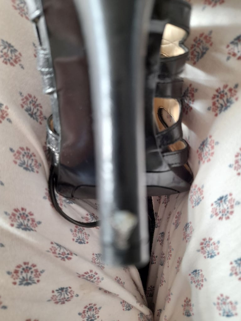 6 Ikea pictures in Black frames 