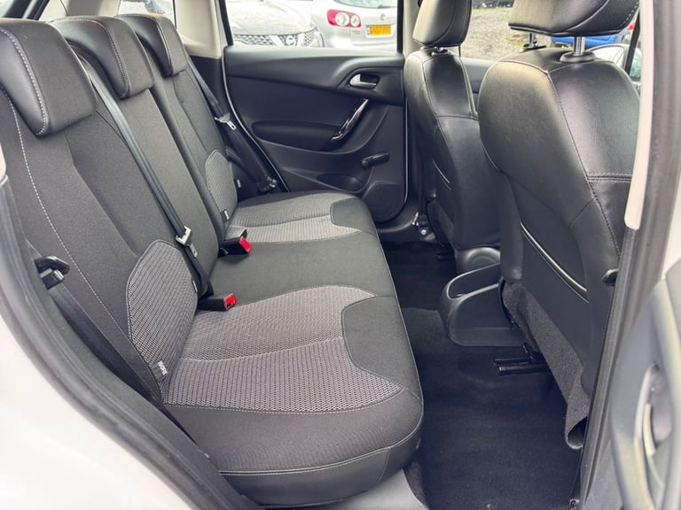 2014 Citroen C3 1.2 VTi Selection Hatchback 5dr Petrol Manual Euro 5 (82 ps) Hatchback Petrol Manual