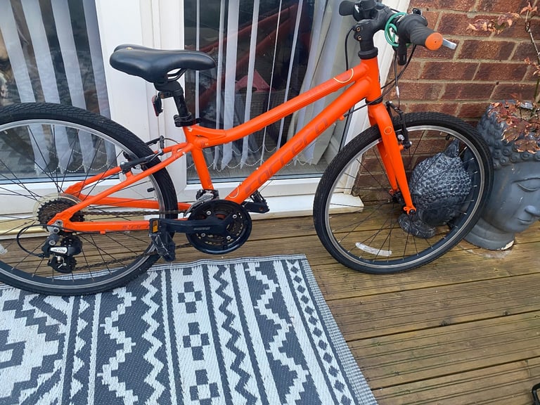 Bicycle Carrera Abyss 24 Orange Junior Mountain Bike 24 Halfords