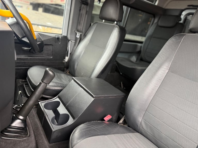 2025 Land Rover Defender 90 2.4 TDCi XS Station Wagon 4WD SWB Euro 4 3dr Diesel Manual