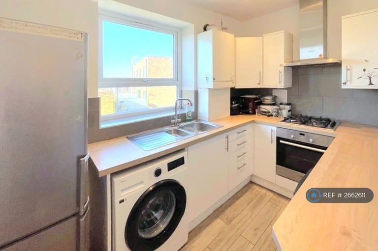 4 bedroom flat in Brecknock Road, London, N7 (4 bed) (#2662611)