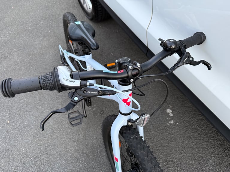 Kids cube mountain bike 