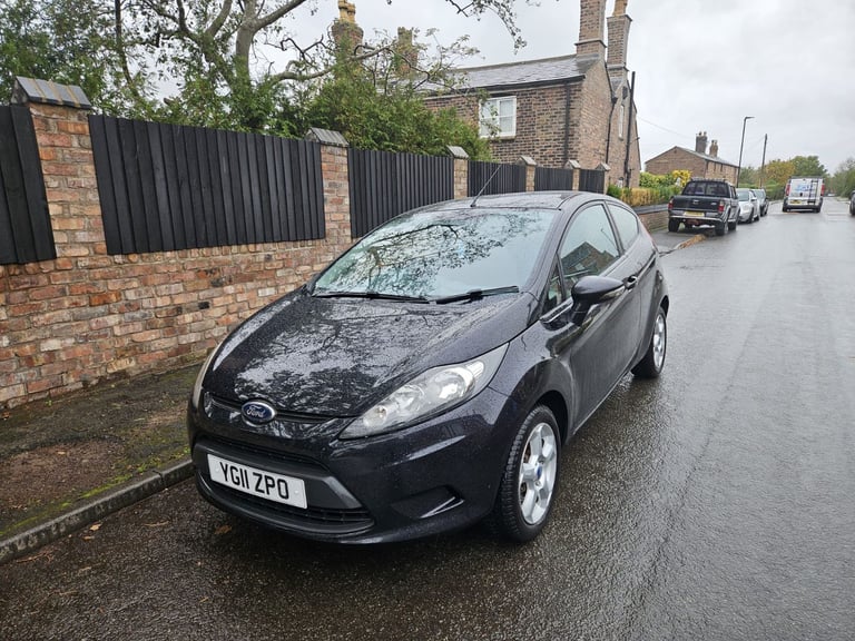 ford fiesta 2011 Edge black 1.2 petrol 