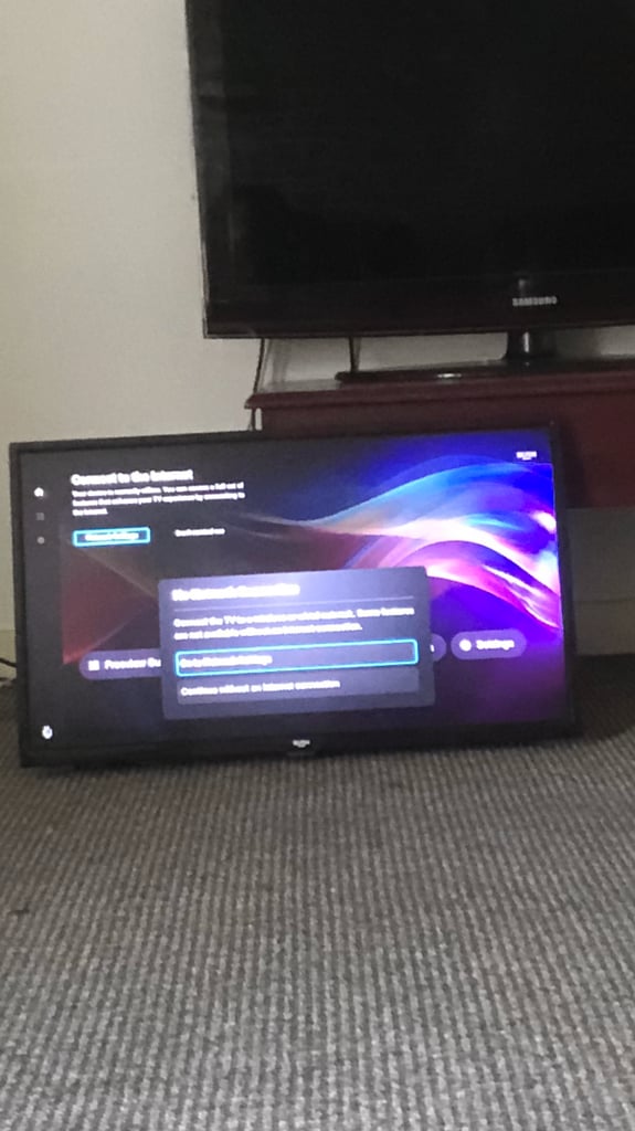 image for 32 Inch nearly New BUSH Smart TV £70