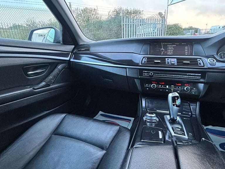2011 60 BMW 5 SERIES 3.0 523I SE TOURING 5DR PETROL STEPTRONIC EURO 5 (204 PS)