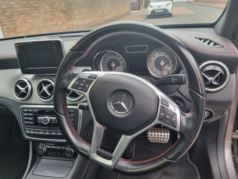 Mercedes-Benz, GLA, 250 4MATIC AMG 2015, Automatic, 1995 (cc), 5 doors
