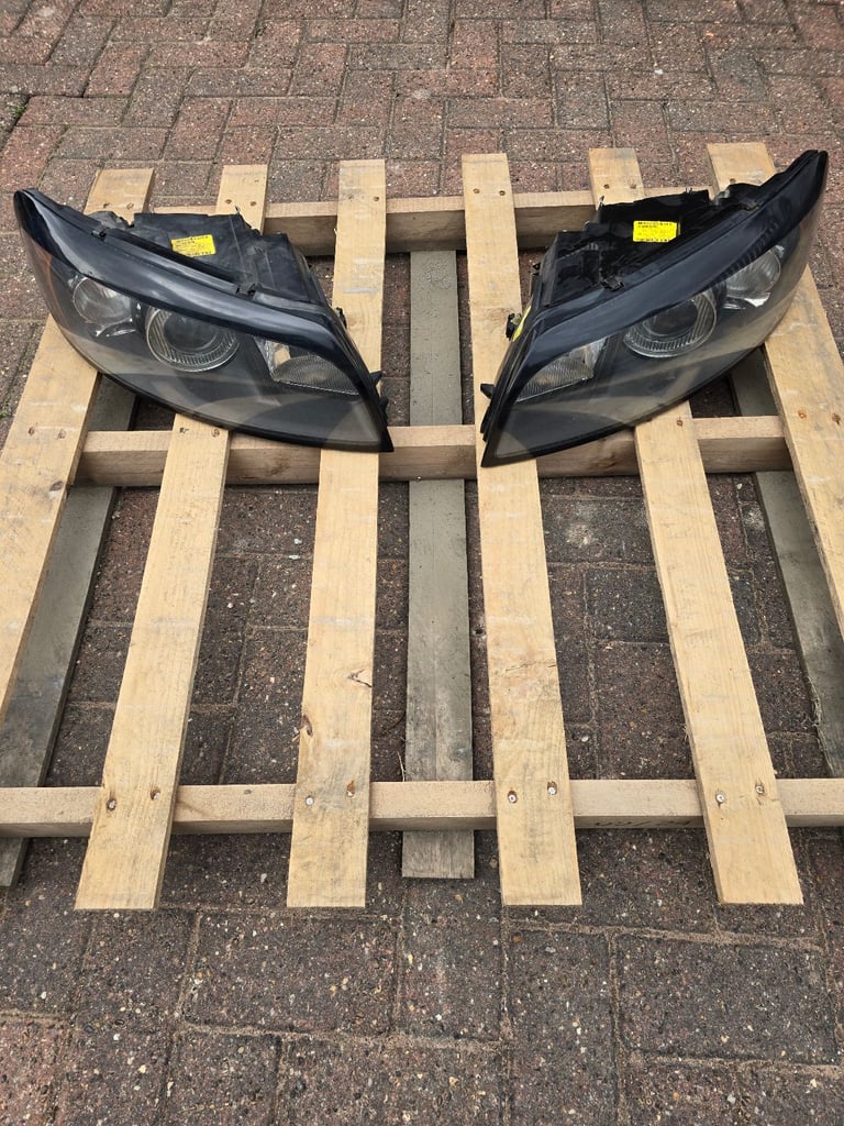 Volvo C30 R Design Headlights 