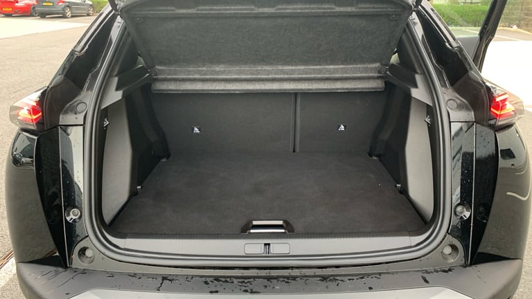 2025 Peugeot 2008 1.2 HYBRID GT SUV 5dr Petrol Hybrid e-DSC6 Euro 6 (s/s) (136 ps) SUV Hybrid Aut...