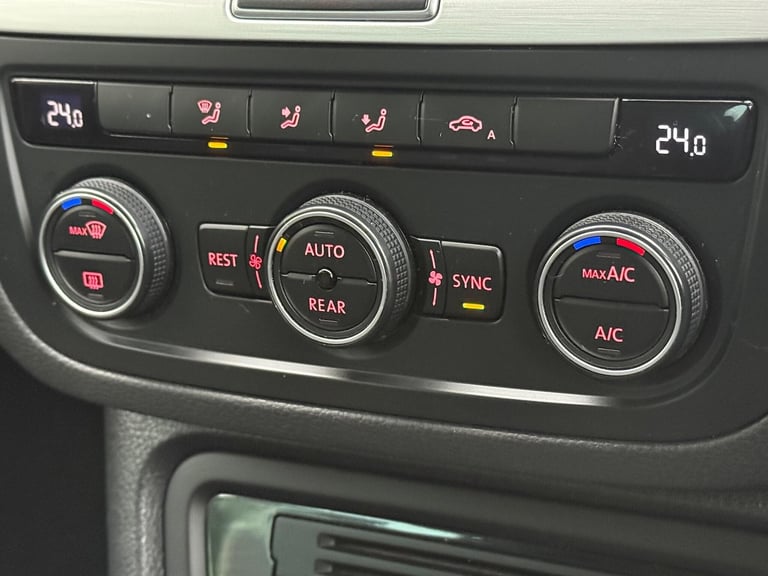 2018 Volkswagen Sharan 2.0 TDI SE Nav DSG Euro 6 (s/s) 5dr MPV Diesel Automatic