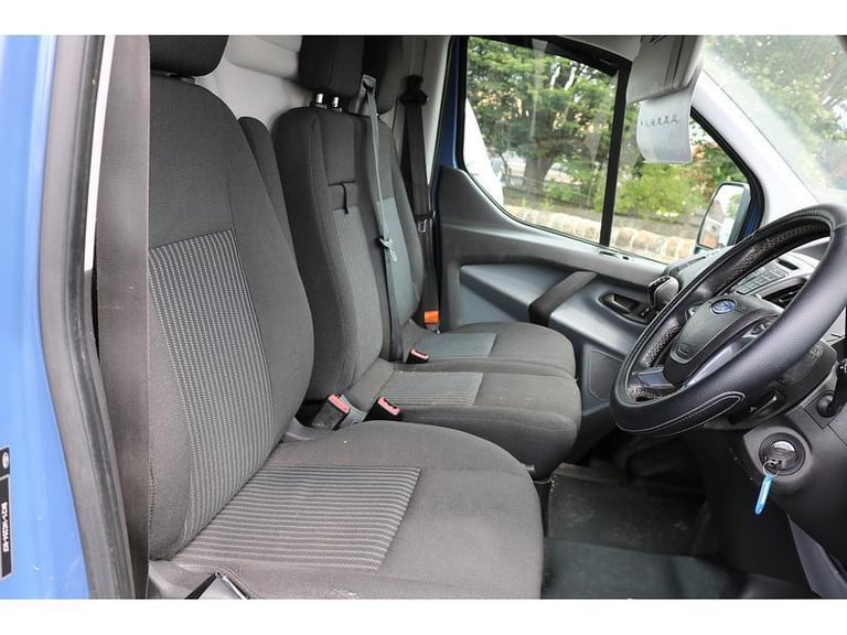 2012 FORD TRANSIT CUSTOM TREND *NO VAT* STUNNING CONDITION LOW MILE 80k RARE VAN