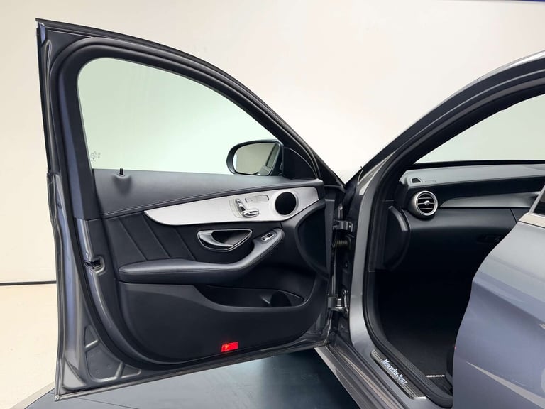 2014 Mercedes-Benz C Class C220 BlueTEC AMG Line Premium 4dr Auto SALOON DIESEL Automatic