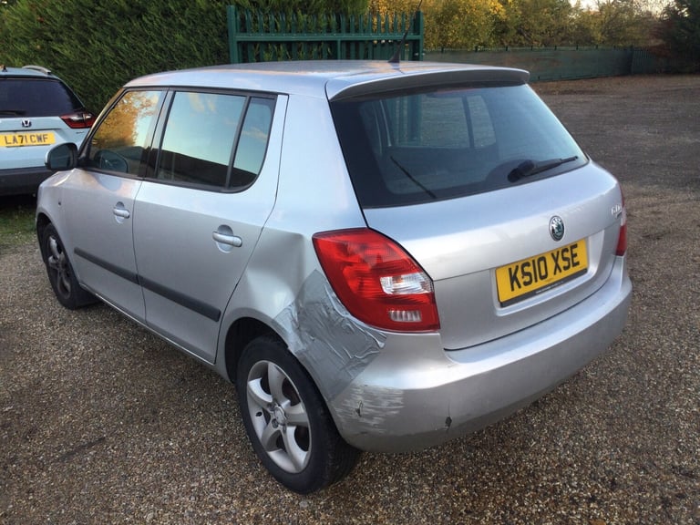2010 Skoda Fabia 1.2 12V SE 5dr HATCHBACK Petrol Manual - Image 11