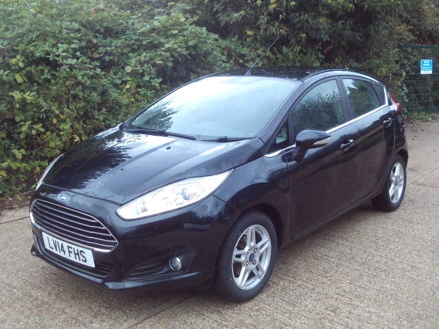 2014 Ford Fiesta 1.5 TDCi Zetec 5dr Black 58k Miles Years MOT Warranty £20 Road Tax HATCHBACK Die...