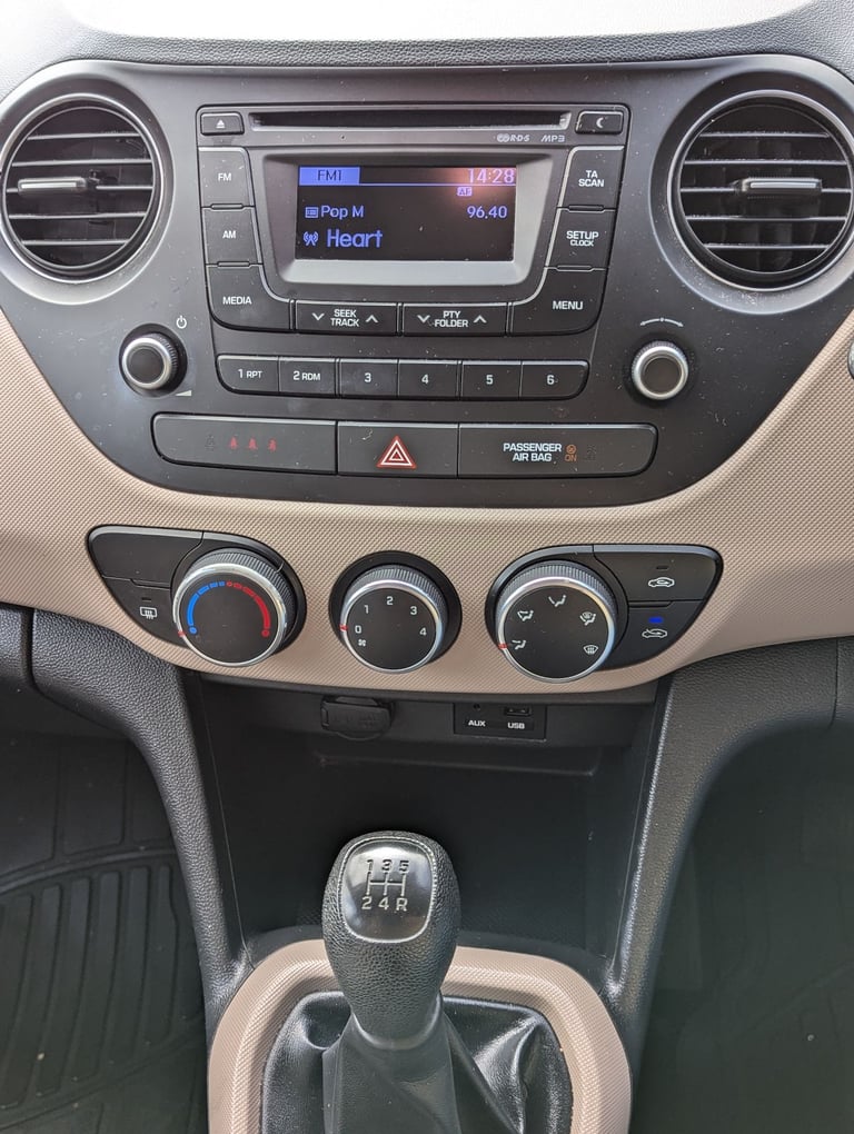 Hyundai, I10, Hatchback, 2017, Manual, 998 (cc), 5 doors