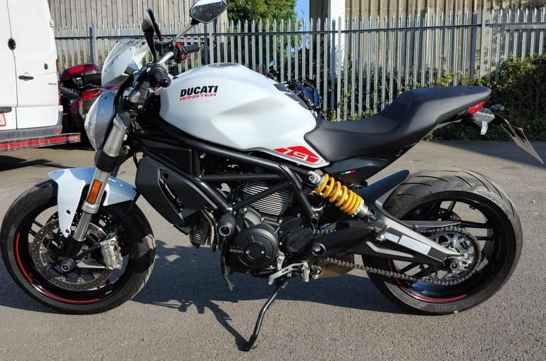 2019 69 DUCATI MONSTER M797 WHITE 10k MILES CLEAN NAKED HPI CLEAR ROADTSER
