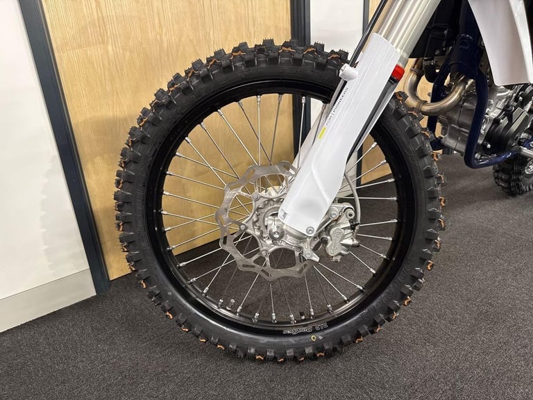 2025 Husqvarna Offroad Motorcross FC 250 Petrol white 5 Speed